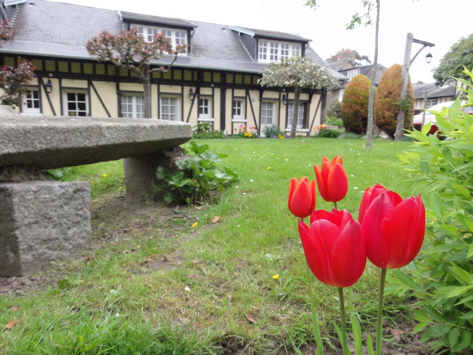 Hotel De La Croix D'Or Avranches Exteriér fotografie