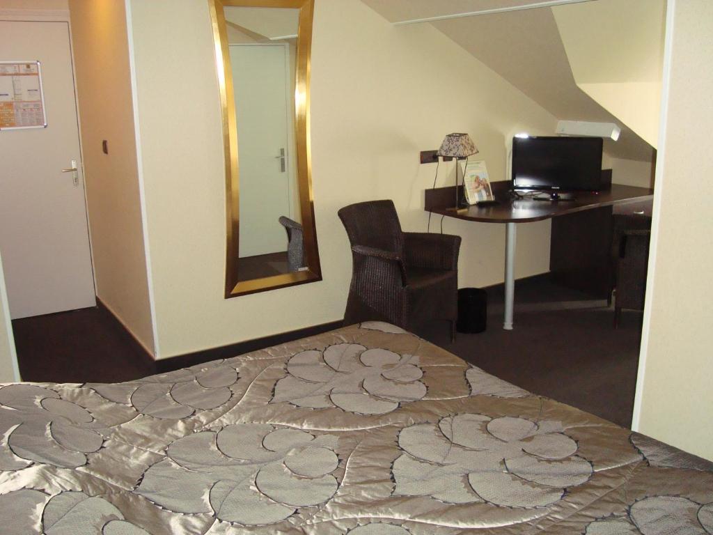 Hotel De La Croix D'Or Avranches Pokoj fotografie