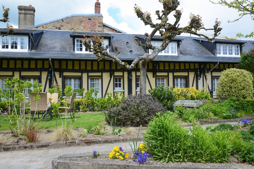 Hotel De La Croix D'Or Avranches Exteriér fotografie