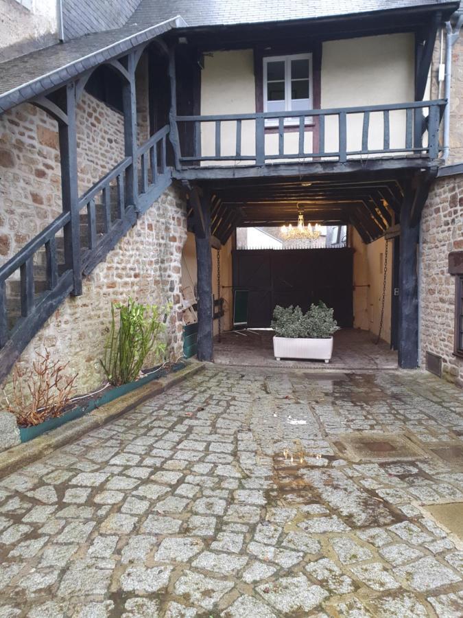 Hotel De La Croix D'Or Avranches Exteriér fotografie